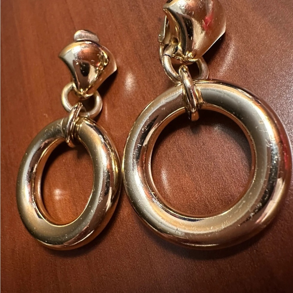 Signed Coro gold circle dangle clip on earrings from 1955